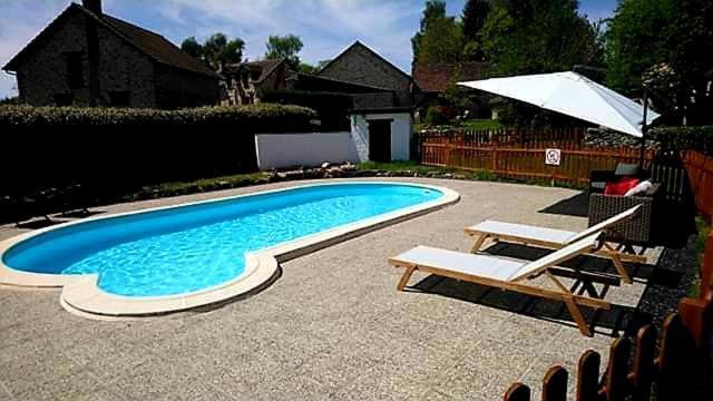 Gite Du Sorbier Le Chalard Bagian luar foto